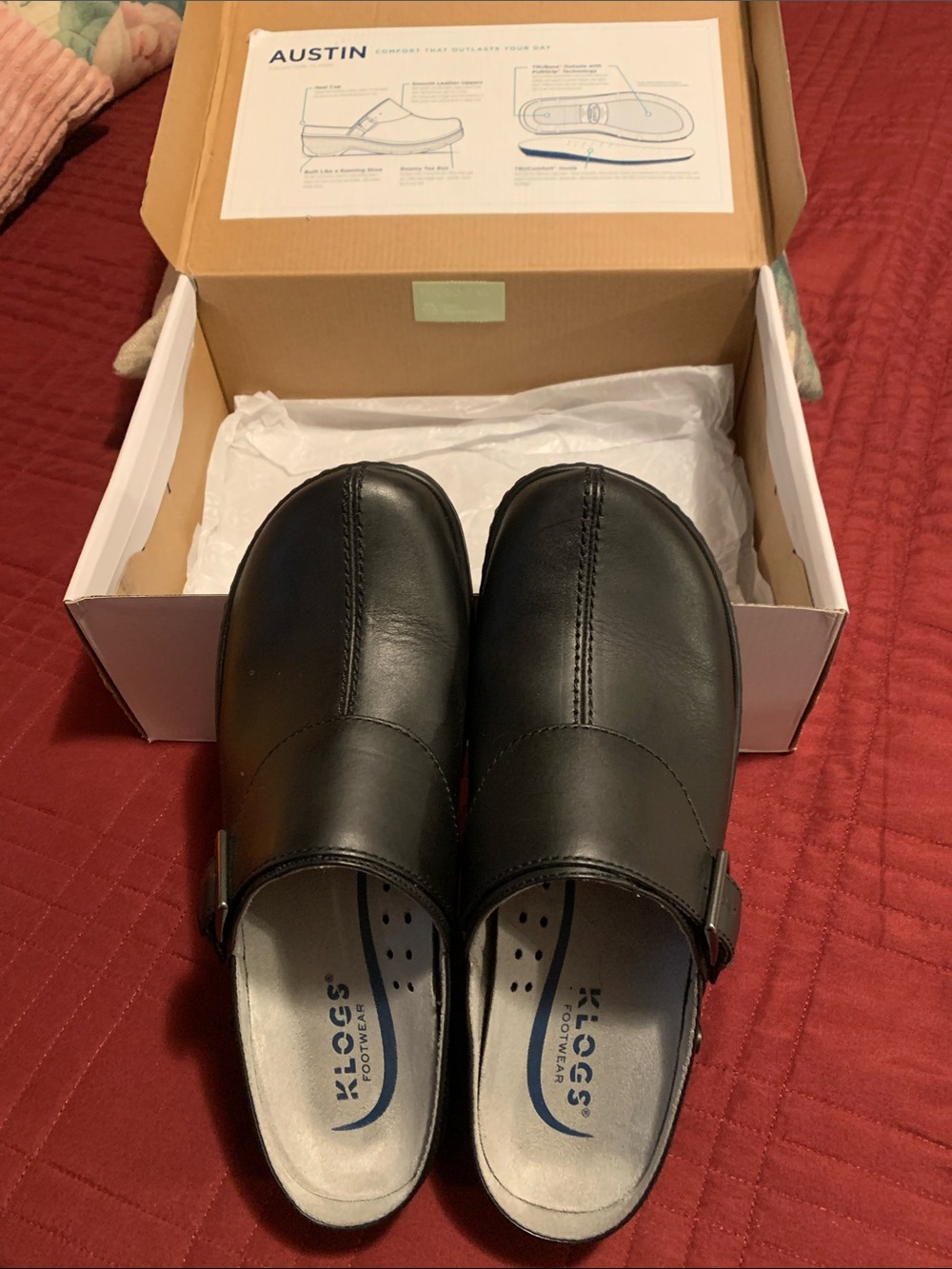 Klogs 9.5 wide Black Leather Slip-On Clogs with Adjustable Buckle